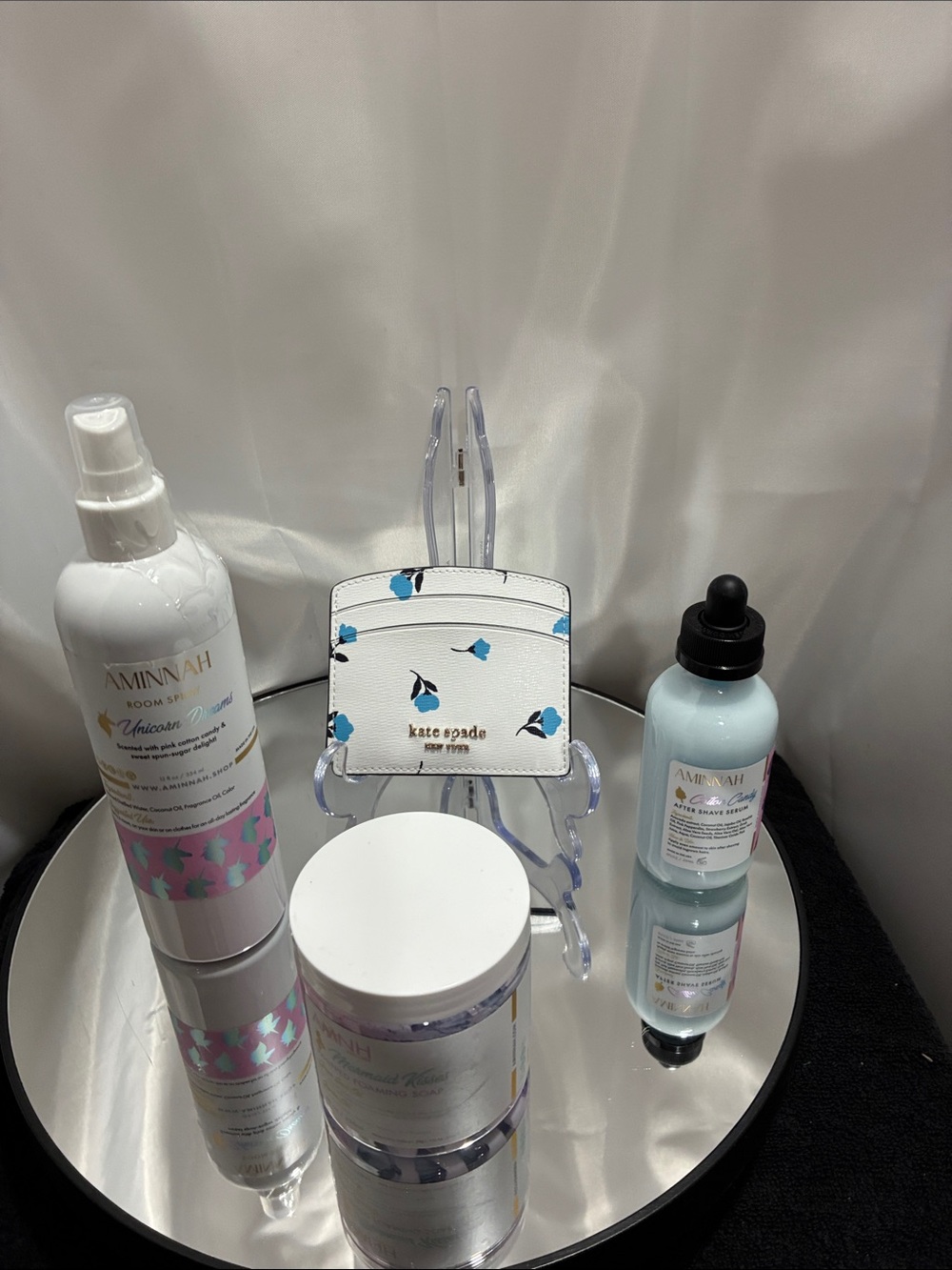 kate spade White Card Holder with Blue Floral Accents & AMINNAH 3 pcs bundle